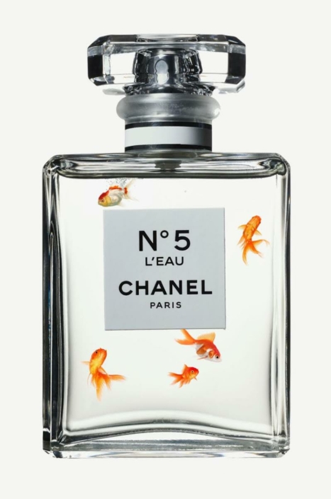 Chanel No. 5 Goldfish II - Hans Pieterse - Art Center Hoorn
